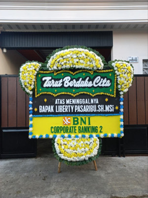 Papan Bunga Duka di Lolayan